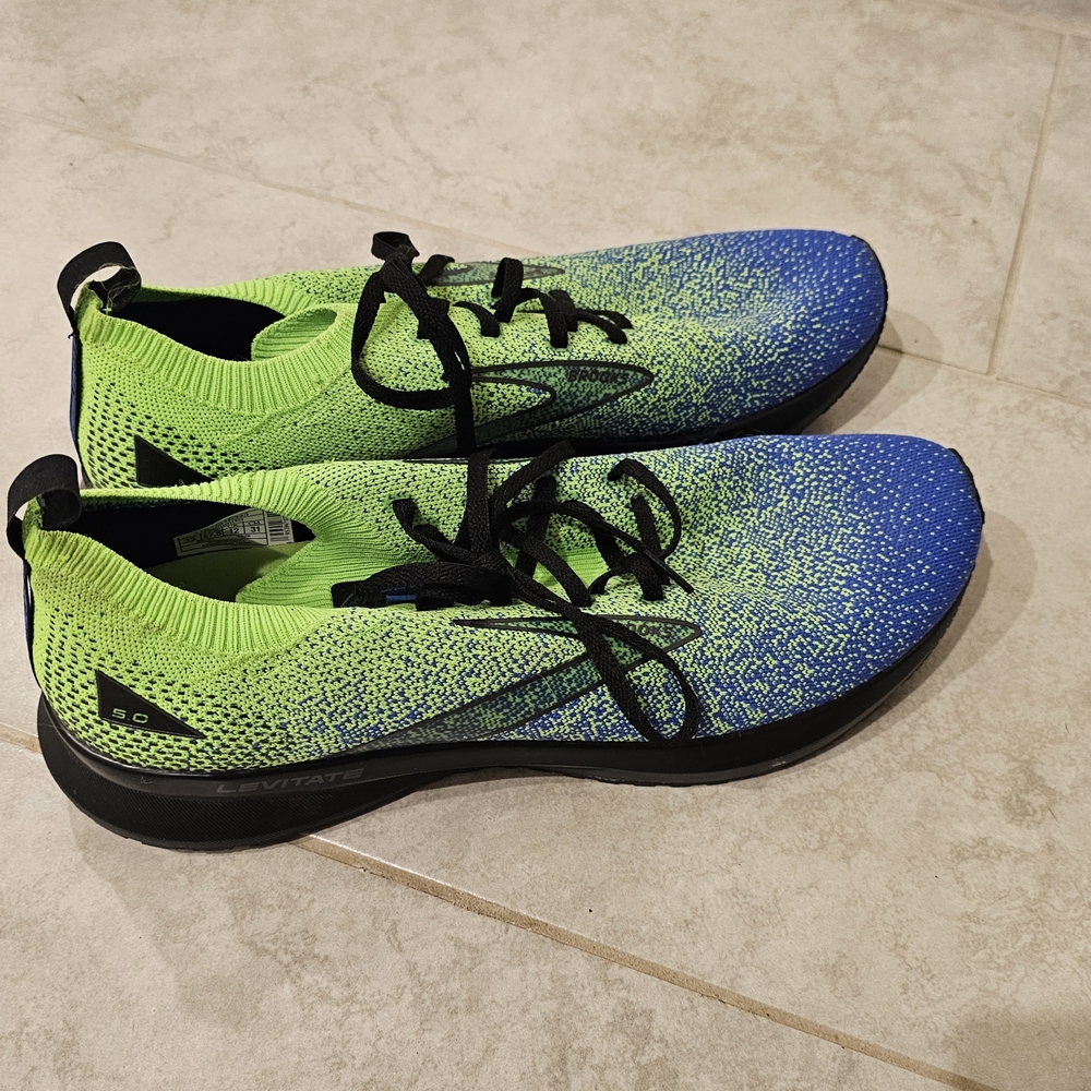 Mens Brooks Running Shoes